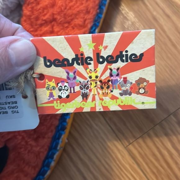 Shoes - Picture 4 of 5